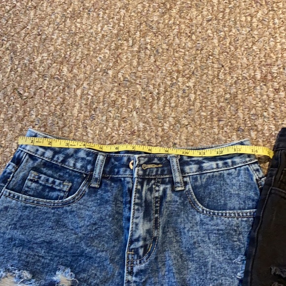 2 pair of SHEIN size small women’s cut off jean shorts. Fits like a M!! - Picture 6 of 8